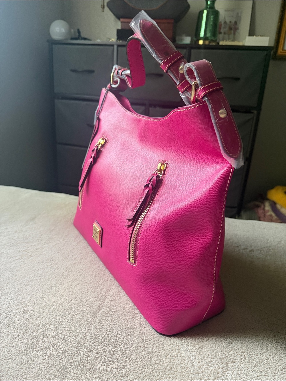 NWT DOONEY BOURKE FUCHSIA SHOULDER BAG - Picture 2 of 10